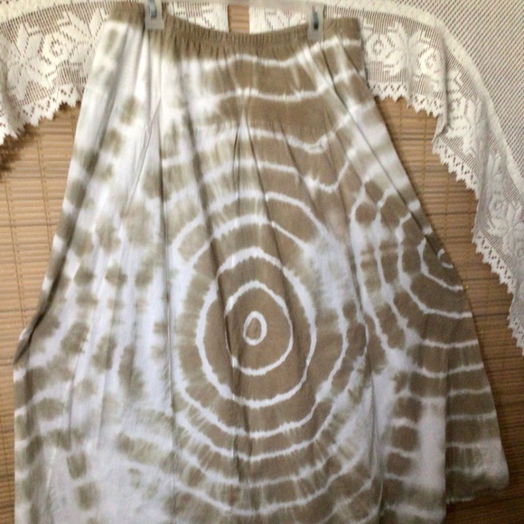 CHICOS tie dyed maxi-skirt summer lightweight flow - Picture 11 of 14